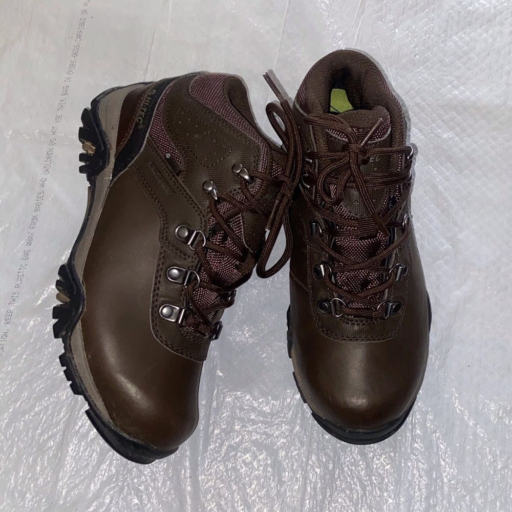 Hi-Tec Dark Brown Outdoor Boots Size 4M Junior Unisex